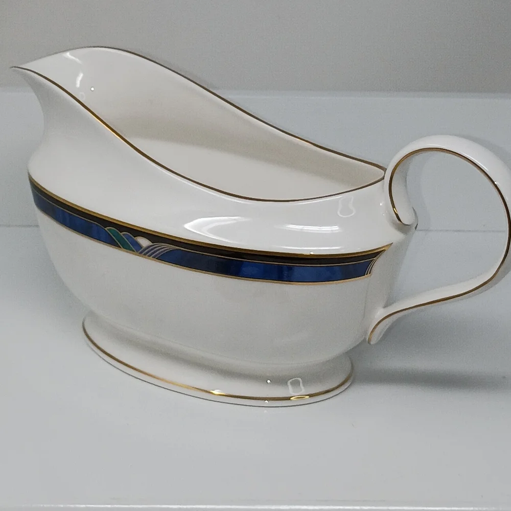 Lenox Royal Kelly White and Blue Hravy Boat Serveware